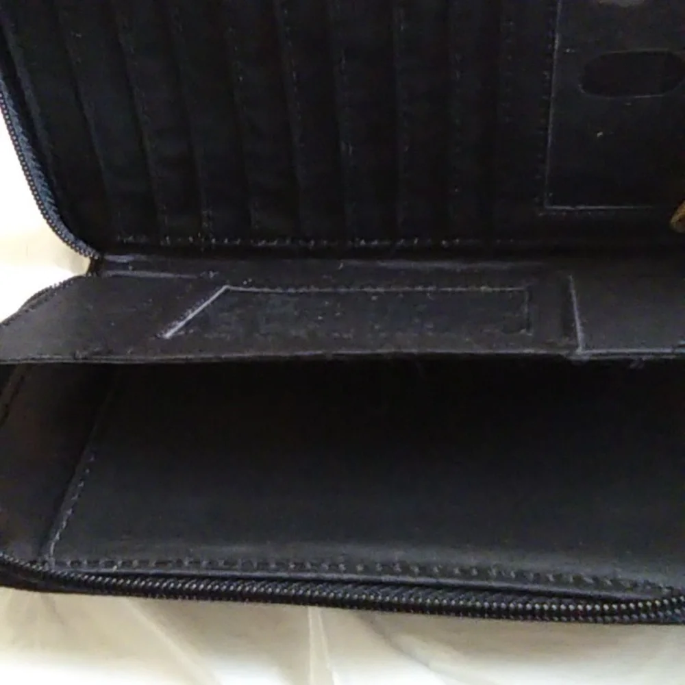 Ladies Wallet - Picture 8 of 12